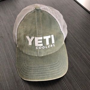 Yeti hat